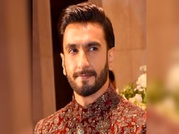 बॉलीवुड के ये स्टार्स करते हैं अपनी पत्नियों के लिए करवा चौथ का व्रत, लिस्ट में शामिल है इस स्टार क्रिकेटर का भी नाम बॉलीवुड के ये स्टार्स करते हैं अपनी पत्नियों के लिए करवा चौथ का व्रत, लिस्ट में शामिल है इस स्टार क्रिकेटर का भी नाम