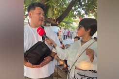 How 34 Mobiles Were Stolen In Front Of SRK's Mannat How 34 Mobiles Were Stolen In Front Of SRK's Mannat