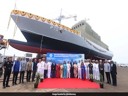Navy's 4th Anti-Submarine Waterfare Craft 'Amini' Launched Navy's 4th Anti-Submarine Waterfare Craft 'Amini' Launched