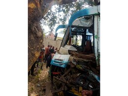 Rewa Accident: पेड़ से जा टकराई यात्री बस, गैस कटर से काटकर बचे लोग... देखिए तस्वीरें