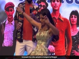 ‘द आर्चीज’ के प्रमोशनल इवेंट में सुहाना खान ने किया कुछ ऐसा जमकर हो रहीं ट्रोल, लोग बोले- टैलेंट जीरो है ‘द आर्चीज’ के प्रमोशनल इवेंट में सुहाना खान ने किया कुछ ऐसा जमकर हो रहीं ट्रोल, लोग बोले- टैलेंट जीरो है