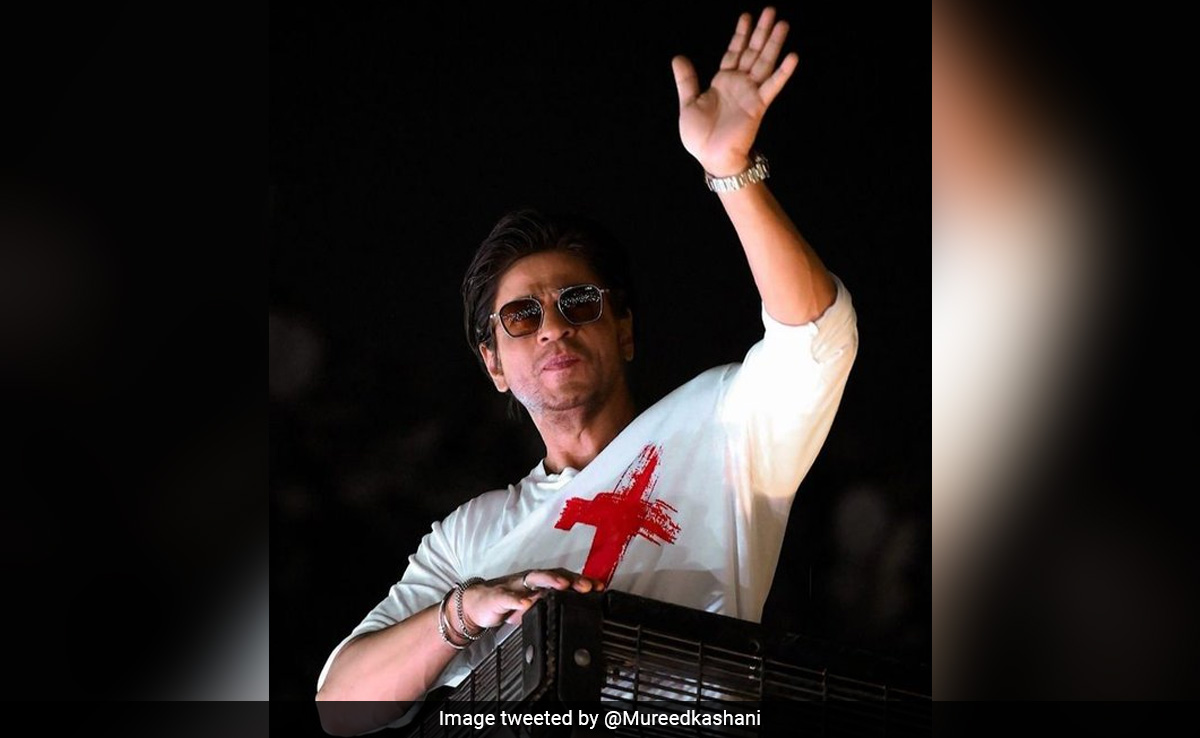 When Fan Told Shah Rukh Khan His Name Is Synonym Of Love, He Replied This