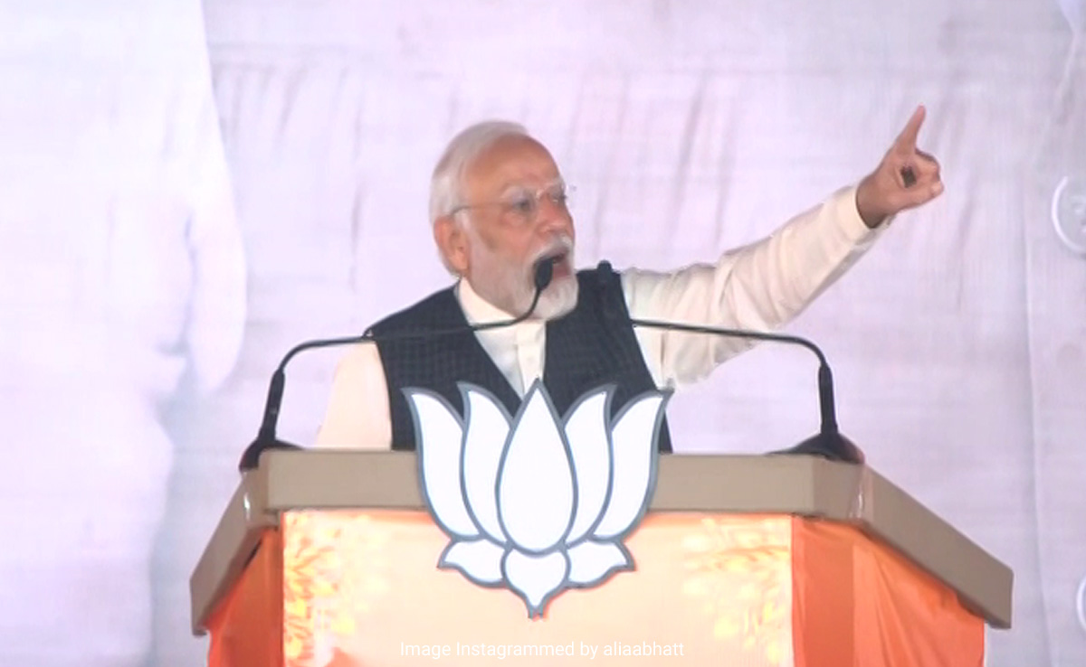 OBC मुद्दे पर PM मोदी ने कांग्रेस को घेरा, कहा- लंबे समय तक राज किया लेकिन आरक्षण नहीं दिया OBC मुद्दे पर PM मोदी ने कांग्रेस को घेरा, कहा- लंबे समय तक राज किया लेकिन आरक्षण नहीं दिया