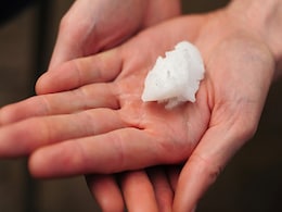 चेहरे पर कब नहीं लगाना चाहिए नारियल का तेल, जानिए स्किन केयर में Coconut Oil के सही इस्तेमाल के बारे में  चेहरे पर कब नहीं लगाना चाहिए नारियल का तेल, जानिए स्किन केयर में Coconut Oil के सही इस्तेमाल के बारे में