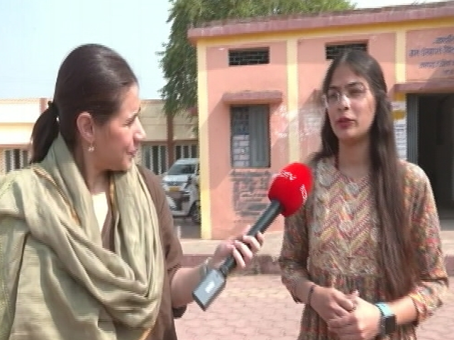 "परिवार की मदद लेती हूं पर खुद भी फैसले करती हूं": NDTV से MP की सबसे युवा सरपंच लक्षिका