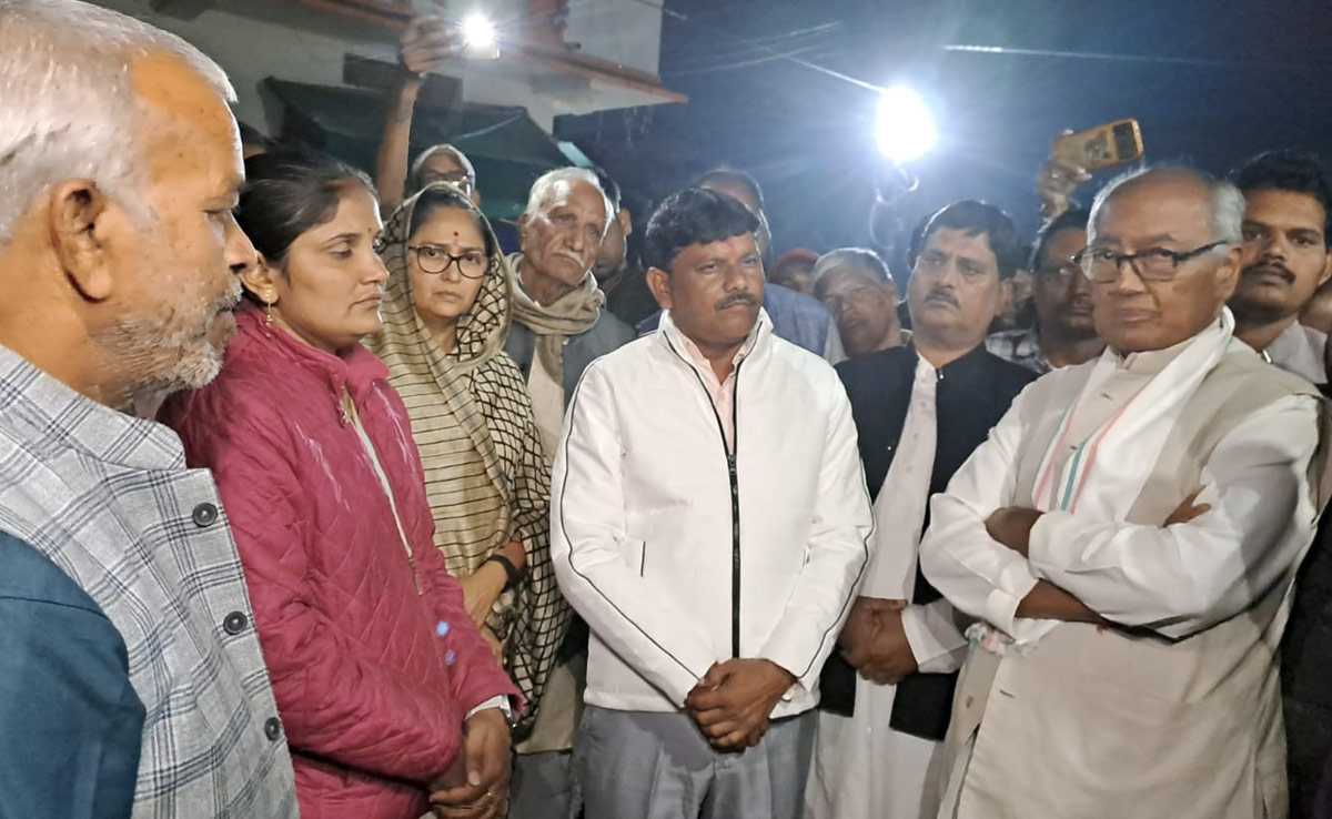 MP Election 2023: कांग्रेस और भाजपा प्रत्याशियों के बीच हिंसा, अपने उम्मीदवार का हाल जानने पहुंचे दिग्विजय सिंह