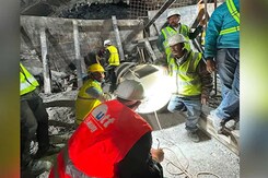 2-Metre Digging Still Left Before 41 Trapped Workers Can Be Pulled Out 2-Metre Digging Still Left Before 41 Trapped Workers Can Be Pulled Out