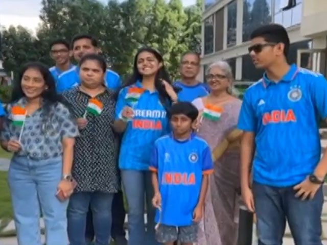 India vs Australia: Cricket World Cup Final Fever