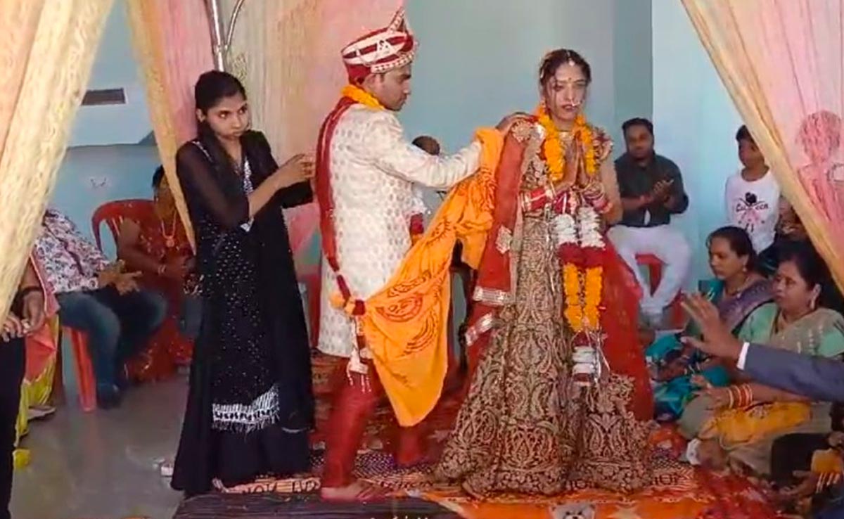 अनूपपुर में अनोखी शादी! नेत्रहीन लड़के और लड़की ने किया प्रेम विवाह, शादी में शामिल मेहमान भी दिव्यांग