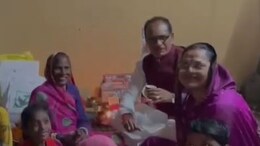 जिस महिला ने शिवराज सिंह को गिफ्ट की थी सोने की अंगूठी, उससे मिलने पहुंचे सीएम