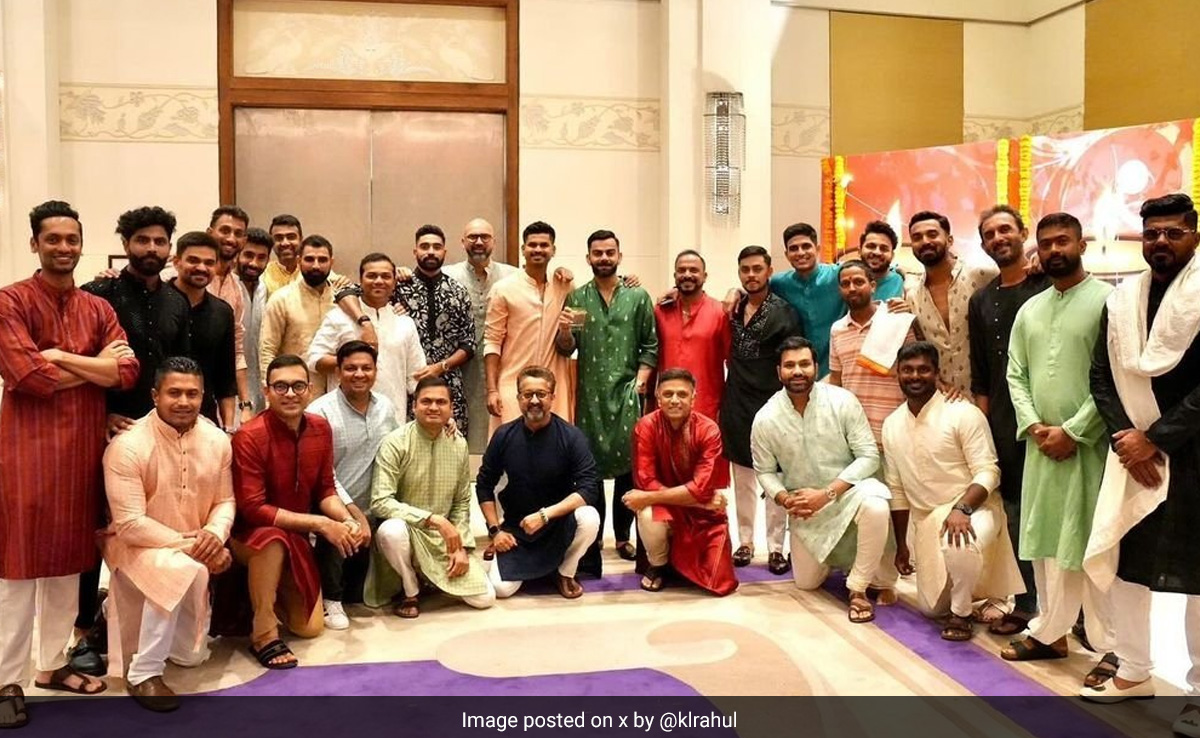 भारतीय टीम के खिलाड़ियों ने ऐसे Celebrate की Diwali, Photos हुए Viral