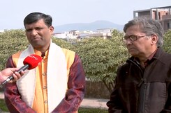 पद्मश्री प्रीतम भरतवाण और कवि अतुल शर्मा ने बताया पहाड़ का दर्द? पद्मश्री प्रीतम भरतवाण और कवि अतुल शर्मा ने बताया पहाड़ का दर्द?