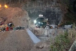 Trapped Tunnel Workers Just 3 Metres Away As Rescuers Dig Through Rubble Trapped Tunnel Workers Just 3 Metres Away As Rescuers Dig Through Rubble