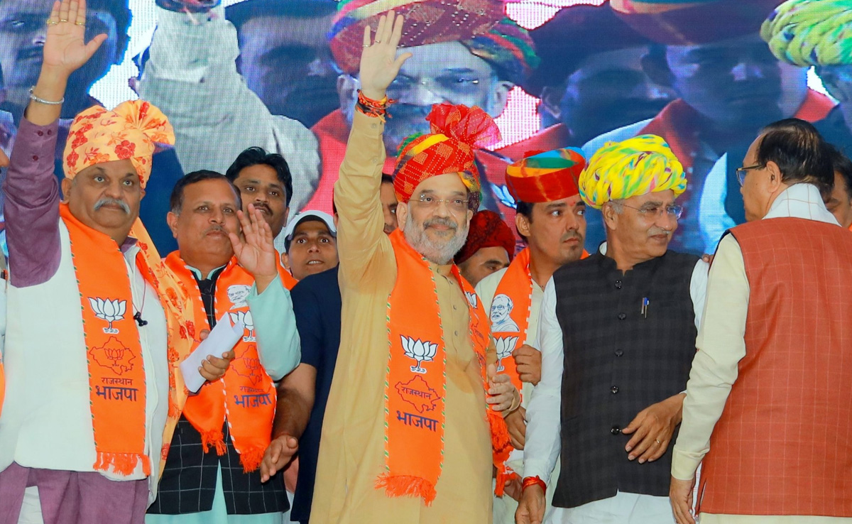 अजमेर में गृह मंत्री अमित शाह का रोड शो, विजयनगर में बोले, -'आज राजस्थान भ्रष्टाचार में नंबर वन है'