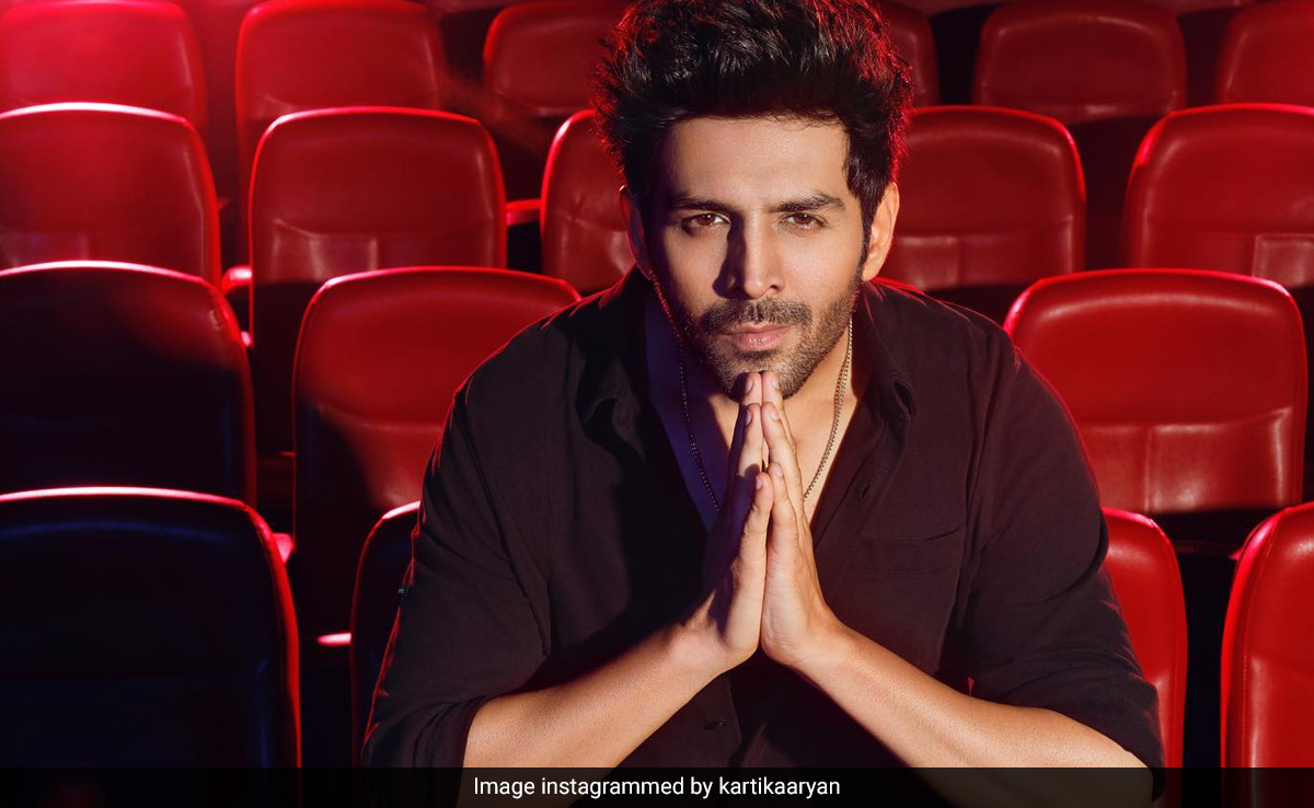 From Kareena To Triptii, The Internet Drops Lead Actress Suggestions For Kartik Aaryan's New Film