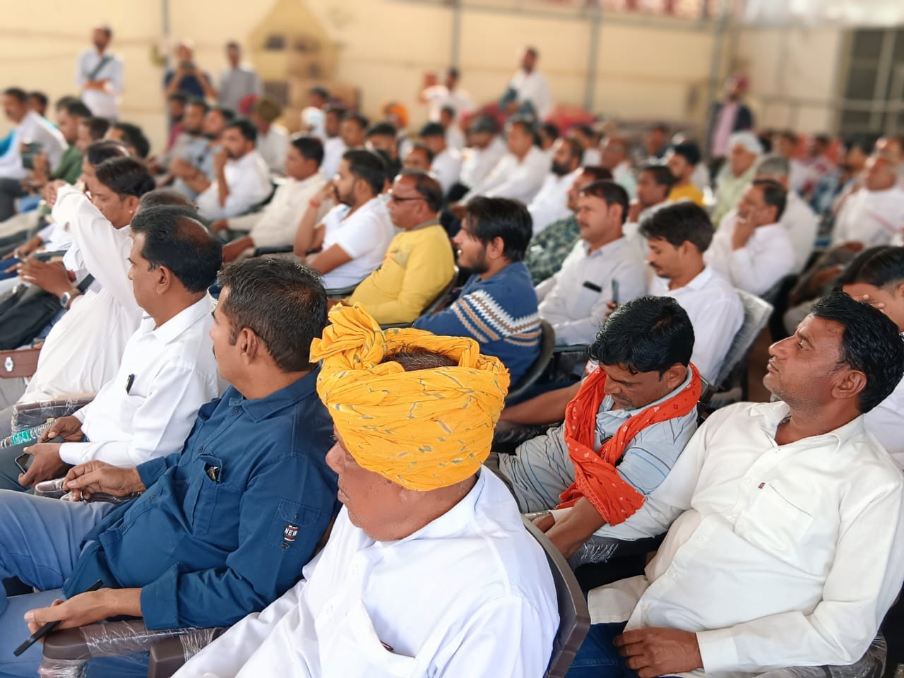 बागी प्रत्याशी आशा मीणा के समर्थन में 101 भाजपा कार्यकर्ता व पदाधिकारियों ने दिया इस्तीफा