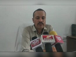 MP News: चुनावी रंजिश में जमकर चले तलवार, इस बात से मंच पर मचा बवाल और फिर... MP News: चुनावी रंजिश में जमकर चले तलवार, इस बात से मंच पर मचा बवाल और फिर...