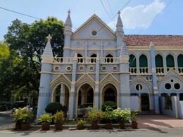 वनों में आग लगने की घटनाओं पर हाईकोर्ट सख्त, राज्य सरकार समेत सभी पक्षों को जारी किया नोटिस