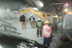 Landslide Hampers Rescue 40 Trapped In Uttarakhand Tunnel For 70 Hours Landslide Hampers Rescue 40 Trapped In Uttarakhand Tunnel For 70 Hours