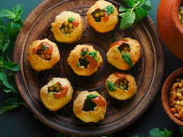 Vadodara Woman Protests Over Gol Gappas: Why Your Plate Now Costs More Vadodara Woman Protests Over Gol Gappas: Why Your Plate Now Costs More