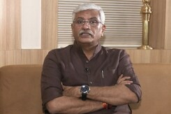 "Cup Of Tea With <i>Jadugar</i>": Union Minister's Jab At Ashok Gehlot Before Polls "Cup Of Tea With <i>Jadugar</i>": Union Minister's Jab At Ashok Gehlot Before Polls