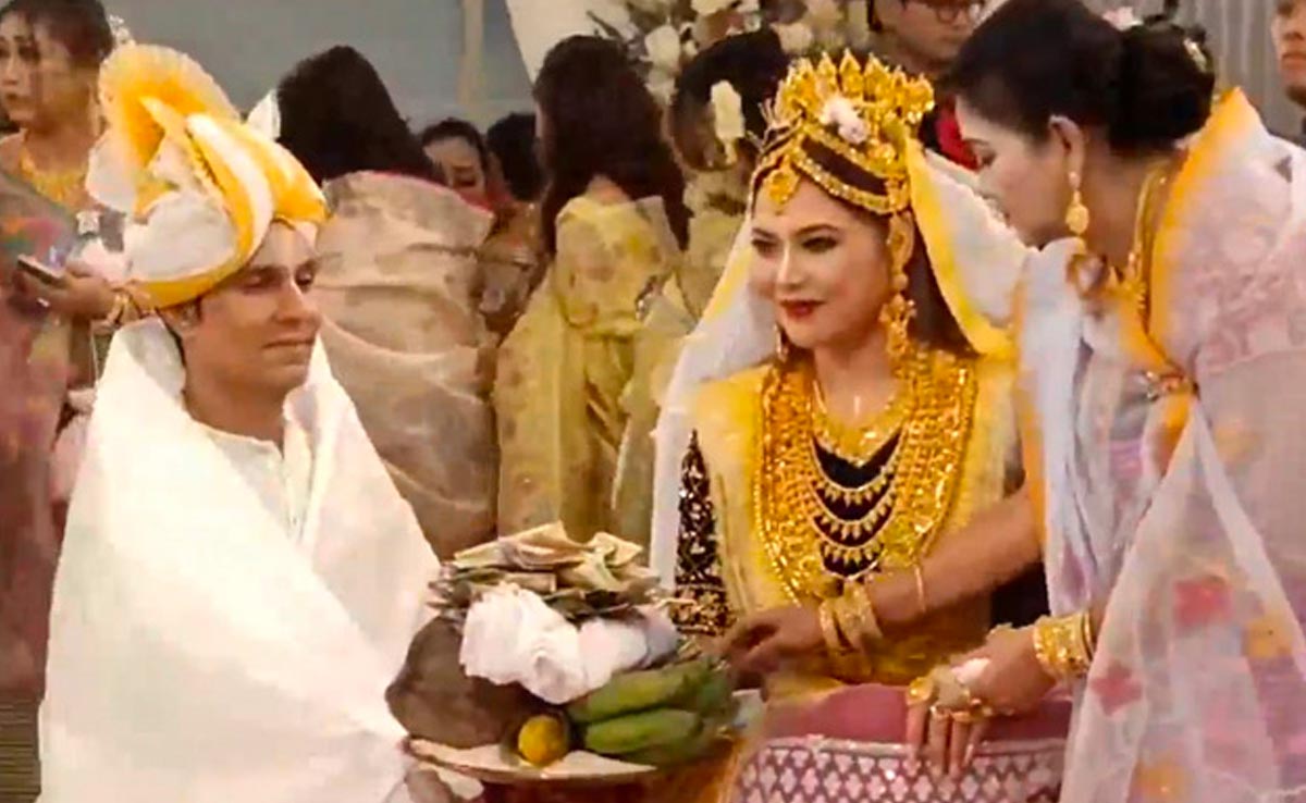 Viral: Inside Randeep Hooda And Lin Laishram's Manipuri Wedding