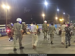 पश्चिम बंगाल: बीरभूम के सैंथिया में दो गुटों में हिंसक झड़प, 17 मार्च तक बंद रहेगा इंटरनेट पश्चिम बंगाल: बीरभूम के सैंथिया में दो गुटों में हिंसक झड़प, 17 मार्च तक बंद रहेगा इंटरनेट