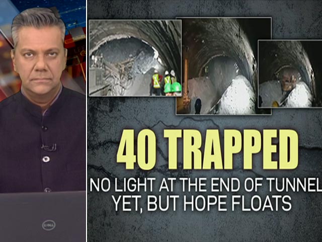 40 Trapped: No Light At The End Of Tunnel Yet, But Hope Floats