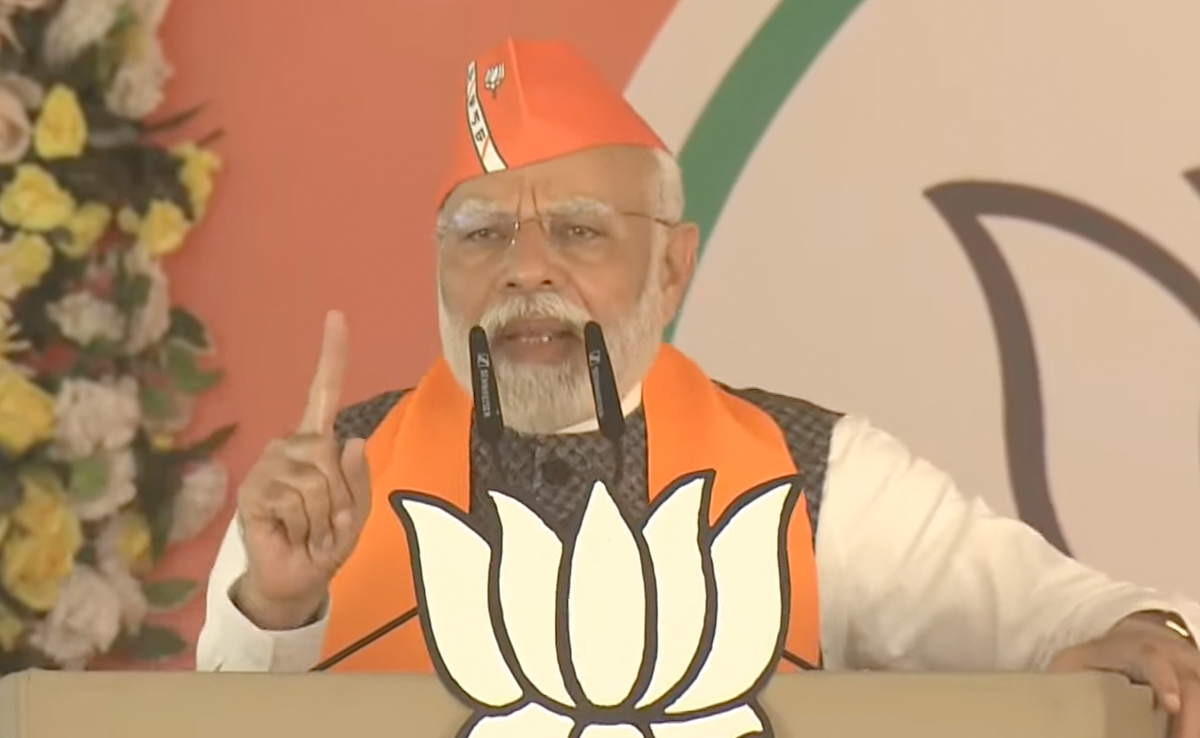 "वो अपना पाप करते रहें,मैं अपना पुण्य करता रहूंगा" : दमोह की रैली में बोले PM नरेन्द्र मोदी