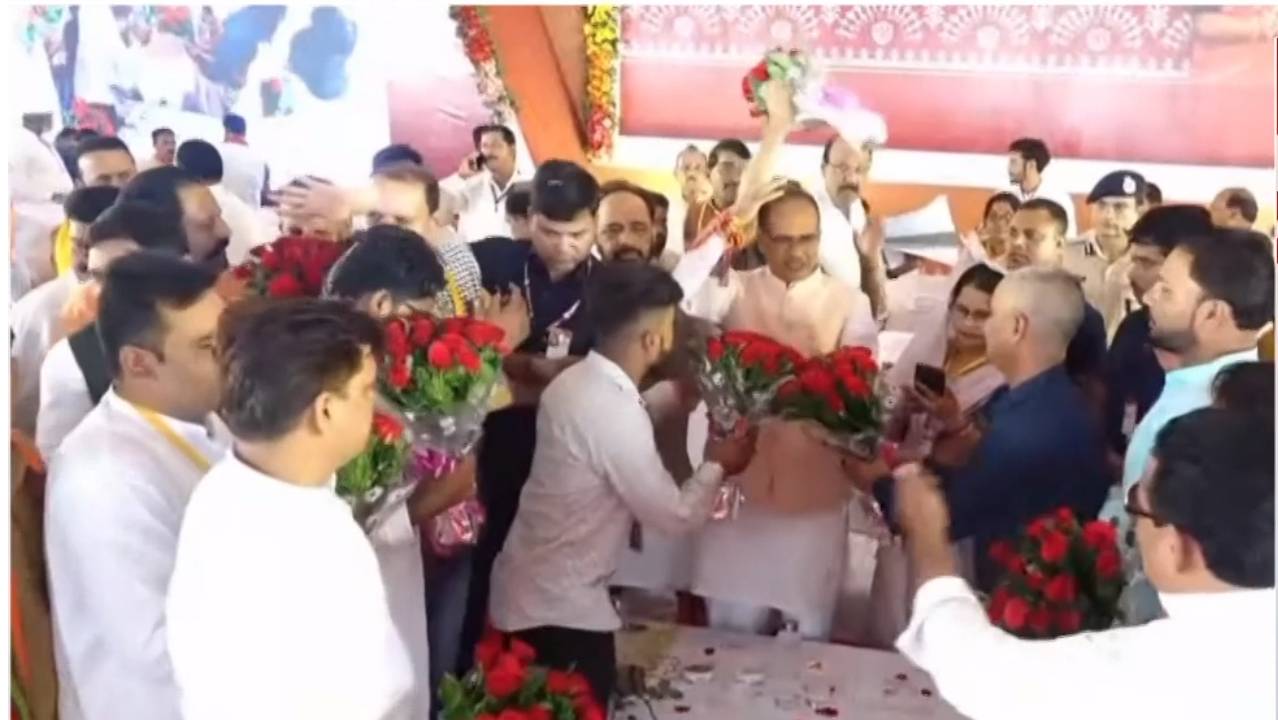 एग्जिट पोल के मुताबिक छत्तीसगढ़ में फिर बनेगी कांग्रेस की सरकार