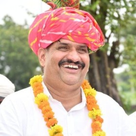 Rajasthan Election 2023: अंता सीट पर बीजेपी के इस नेता के तीखे हुए बोल, टांग तोड़ने की दी धमकी