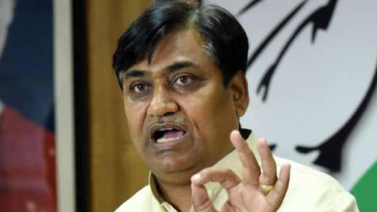 'पुलिस की मंशा मस्जिद हटाने की थी, इससे बढ़ा विवाद', डोटासरा ने लगाया आरोप; चौमूं में तनाव के बाद इंटरनेट बंद