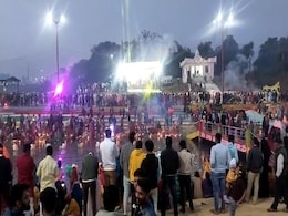 दिल्ली में छठ पूजा को लेकर AAP और बीजेपी आमने-सामने, बांसुरी स्वराज और सौरभ भारद्वाज ने साधा एक दूसरे पर निशाना दिल्ली में छठ पूजा को लेकर AAP और बीजेपी आमने-सामने, बांसुरी स्वराज और सौरभ भारद्वाज ने साधा एक दूसरे पर निशाना