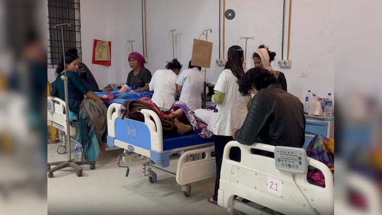 पेट में दर्द, म&zwj;ितली के साथ द&zwj;िखें ये लक्षण, तो तुरंत जाएं डॉक्&zwj;टर के पास