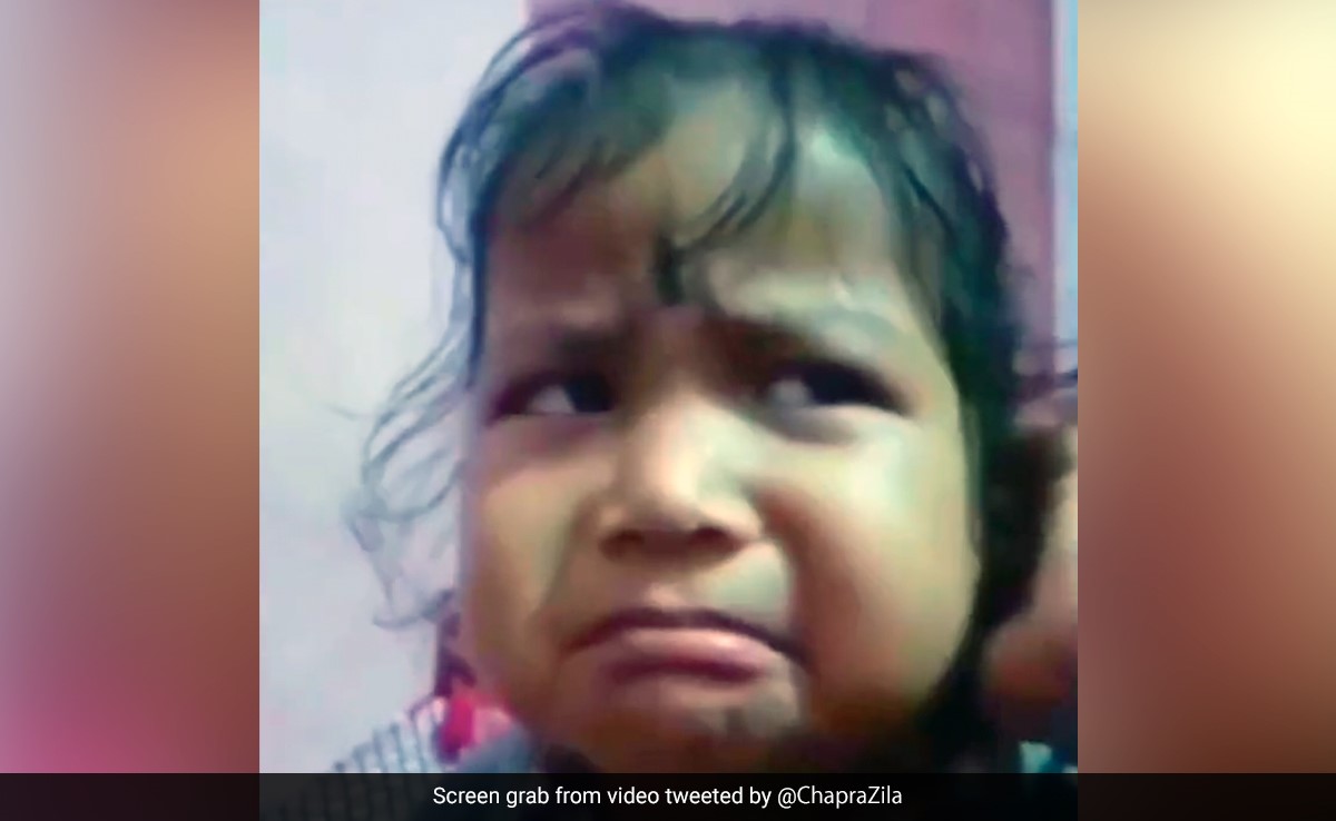 "पढ़े के मन ना करेला, खाली खाए के मन करेला", भोजपुरी में मां से बात करके बच्चे ने दिल जीत लिया, देखें वायरल वीडियो