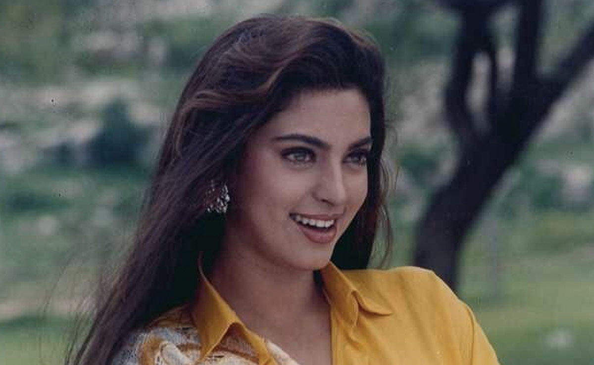 जब जूही चावला ने कहा था....मेरी वजह से है करिश्मा कपूर का स्टारडम, क्या थी वजह ?