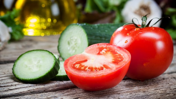 Love Tomato-Cucumber Salad? It May Not Be Good For Your Health