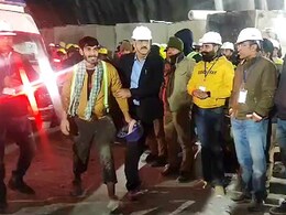 केंद्रीय मंत्रियों ने बचाव अभियान की सराहना की, कहा - अपनों की सुरक्षा में कोई कसर नहीं छोड़ेंगे केंद्रीय मंत्रियों ने बचाव अभियान की सराहना की, कहा - अपनों की सुरक्षा में कोई कसर नहीं छोड़ेंगे