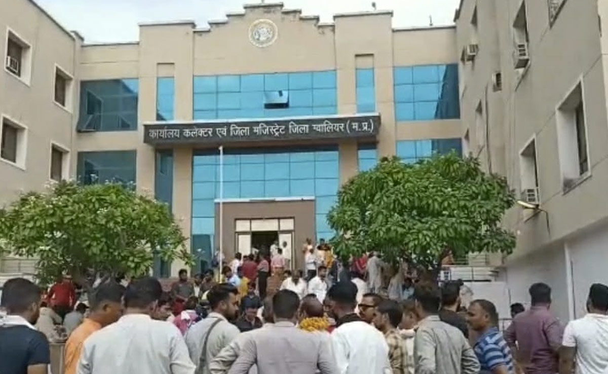 ग्वालियर: मतदान दलों के अंतिम प्रशिक्षण में 136 कर्मचारी गैर हाजिर, होंगे निलंबित