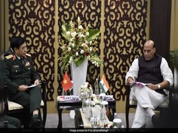 Rajnath Singh Discusses Defence Ties With Vietnam, Indonesia Counterparts Rajnath Singh Discusses Defence Ties With Vietnam, Indonesia Counterparts
