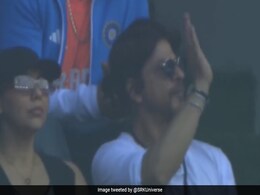 World Cup Final: भारत बनाम ऑस्ट्रेलिया मैच में पत्नी गौरी के साथ नजर आए शाहरुख खान World Cup Final: भारत बनाम ऑस्ट्रेलिया मैच में पत्नी गौरी के साथ नजर आए शाहरुख खान