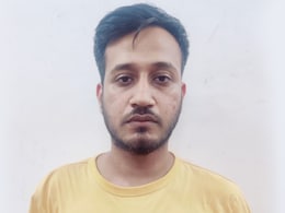 IND-NZ सेमीफाइनल मैच के टिकट की कालाबाजारी करते एक गिरफ्तार, 120000 रुपये में बेच रहा था टिकट IND-NZ सेमीफाइनल मैच के टिकट की कालाबाजारी करते एक गिरफ्तार, 120000 रुपये में बेच रहा था टिकट