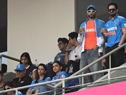 World Cup 2023: टीम इंडिया की हार के बाद इन सेलेब्स ने खिलाड़ियों का बढ़ाया हौंसला, जानें किसने क्या कहा World Cup 2023: टीम इंडिया की हार के बाद इन सेलेब्स ने खिलाड़ियों का बढ़ाया हौंसला, जानें किसने क्या कहा