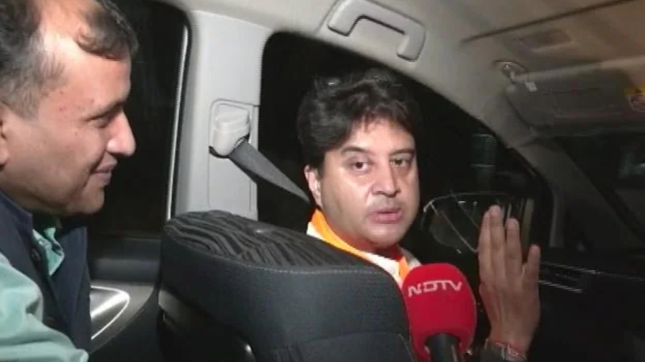 MP Election: ‘दिग्विजय और कमलनाथ से बैर नहीं’ NDTV से बोले ज्योतिरादित्य सिंधिया