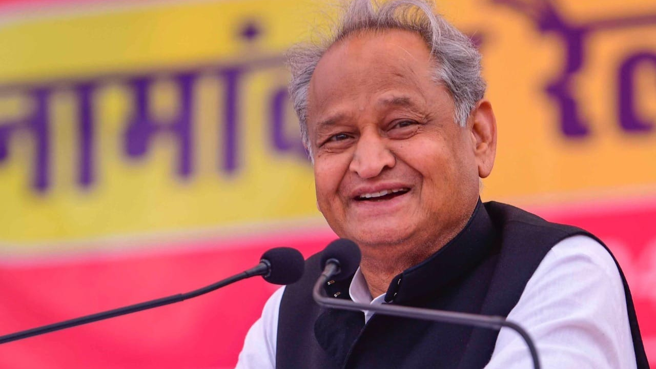 Rajasthan Election: CM Ashok Gehlot का धुआंधार प्रचार, गिनवाईं उपलब्धियां, दी गारंटियां