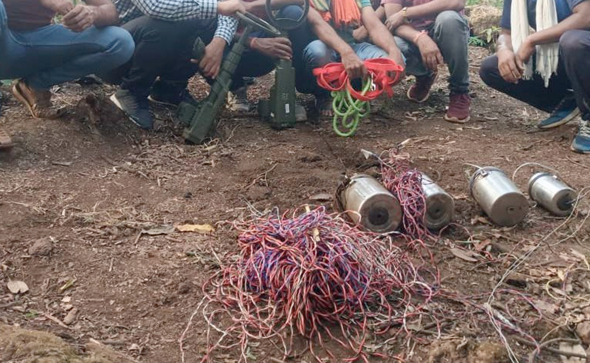 Naxal News:&nbsp;नक्सलियों के खिलाफ सुरक्षाबलों को मिली बड़ी कामयाबी, एक दिन में 21 बारूदी सुरंगें बरामद