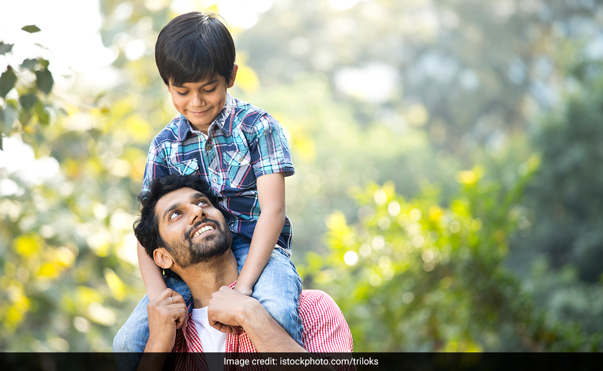 पिता की सिखाई ये 5 बातें बच्चों पर डालती हैं गहरा असर, उम्रभर निभाती हैं साथ
