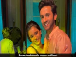 काव्या को हुआ प्यार का एहसास, सुंबुल तौकीर के फैंस हुए खुश, बोले- इसी का तो था इंतजार काव्या को हुआ प्यार का एहसास, सुंबुल तौकीर के फैंस हुए खुश, बोले- इसी का तो था इंतजार