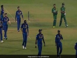 SL vs BAN: 'स्पिरिट ऑफ क्रिकेट' की मर्यादा धूमिल हुई, मैच के बाद खिलाड़ियों ने एक दूसरे से हाथ तक नहीं मिलाया SL vs BAN: 'स्पिरिट ऑफ क्रिकेट' की मर्यादा धूमिल हुई, मैच के बाद खिलाड़ियों ने एक दूसरे से हाथ तक नहीं मिलाया