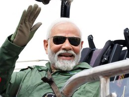 PM मोदी ने लड़ाकू विमान तेजस से भरी उड़ान, कहा-"यह अविश्वसनीय अनुभव"